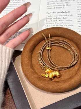 马年新中式复古黄铜马上有钱棕色编绳红钻抽拉项链国风生肖毛衣链