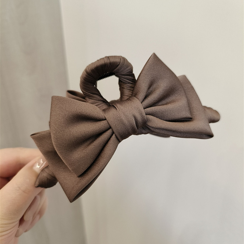 高级感缎面黑色发抓鲨鱼夹