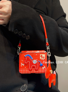 适用华为purax折叠屏手机壳新年款红色刺绣红马pocket2壳膜一体小米MIXFlip2创意女款三星ZFlip765挂件手拎绳