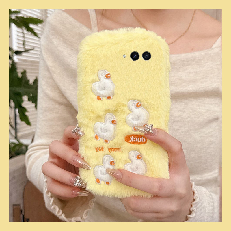 手机壳秋冬毛绒可爱卡通毛茸茸刺绣小鸭子
