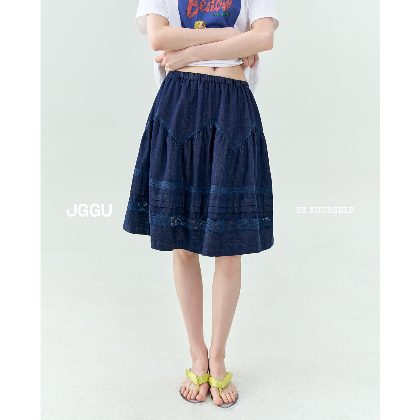 晶咕黑标JGGU【点睛蕾丝】时尚牛仔色休闲显瘦百搭蕾丝拼接半身裙
