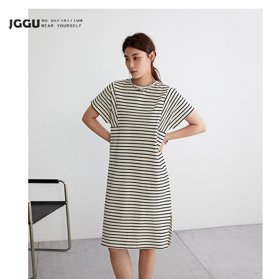 晶咕大码女装微胖显瘦条纹连衣裙2022夏季大码直筒休闲遮肚裙子潮