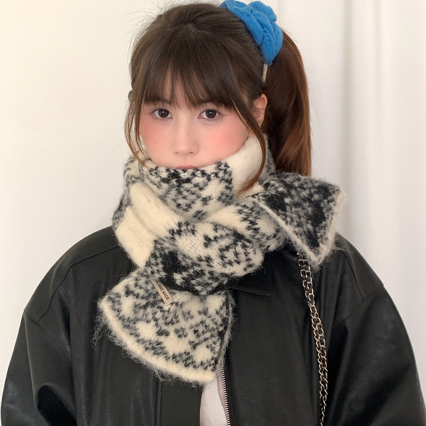 冬日外搭羊毛混纺提花针织围巾