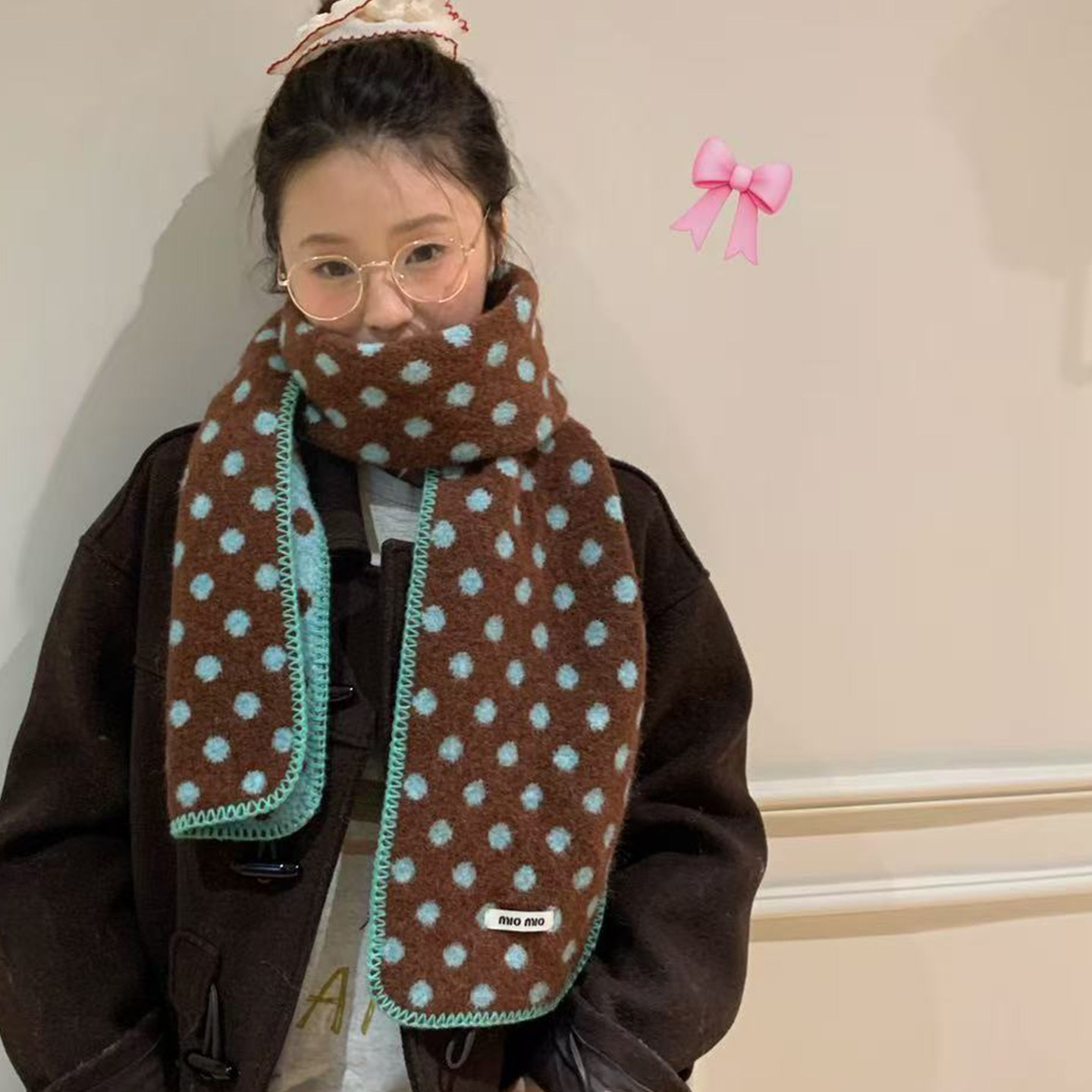 黑白韩系锁边波点毛绒围巾