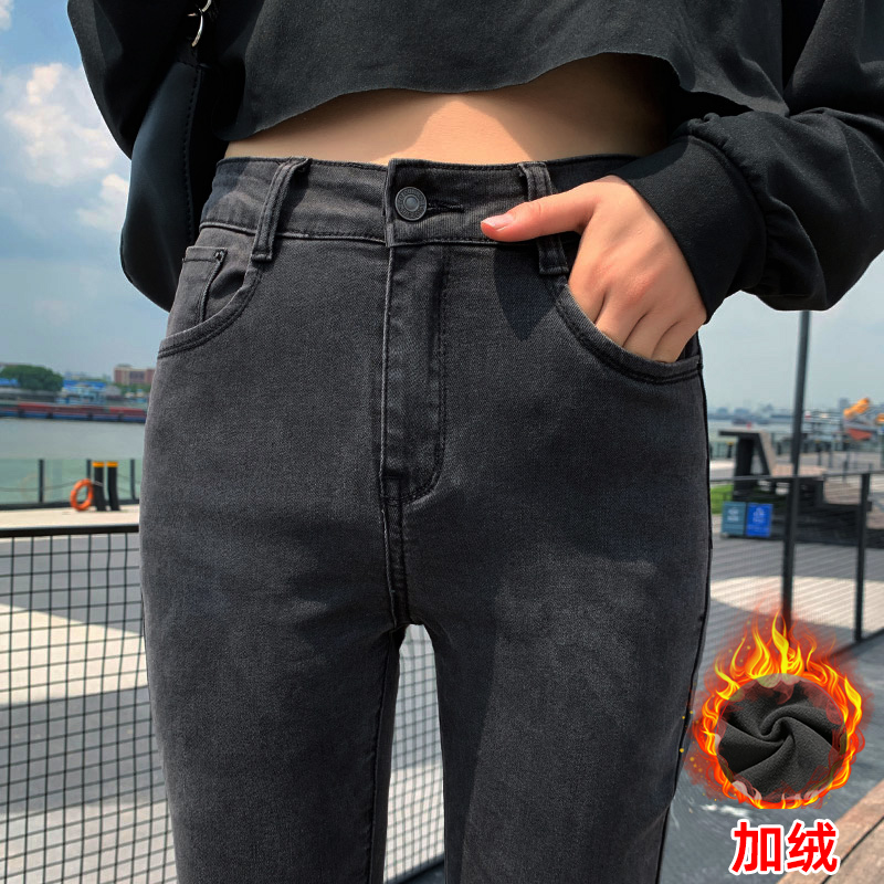 高腰设计，收腹显瘦，时尚百搭