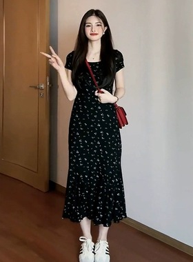 大码法式温柔碎花连衣裙女夏季新款微胖mm显瘦长裙气质收腰鱼尾裙