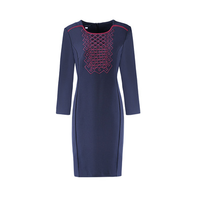 [气质通勤]LIANGNUO靓诺藏蓝色撞桃红色绣花醋酸连衣裙女LL18366A