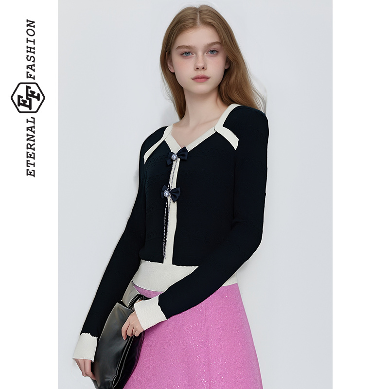 蝴蝶结扣显瘦长袖短款上衣