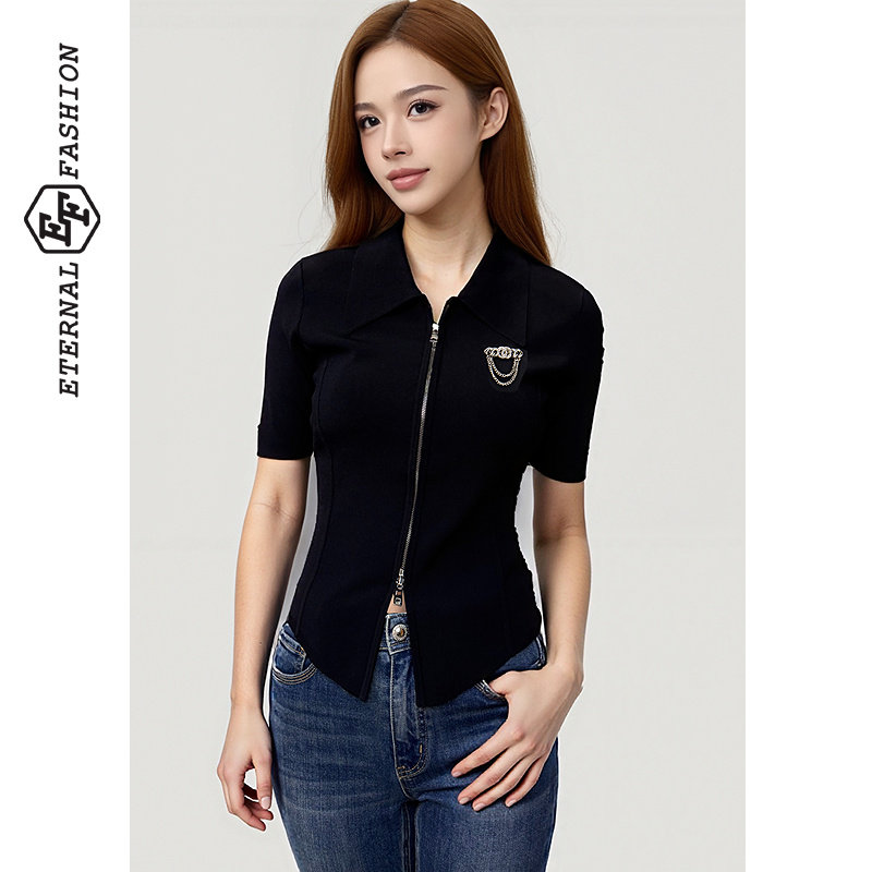 EF复古简约显瘦V领设计时尚上衣夏季新款黑色短袖通勤针织衫