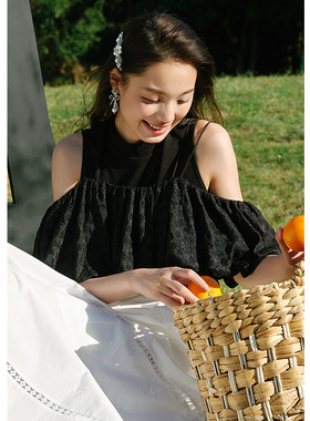 EF复古洋气减龄2025夏季新款复古时尚半高领抽褶泡泡两件套上衣