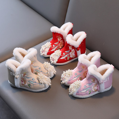 新款绣花鞋薄利多销雪地靴