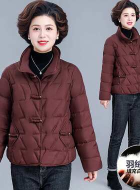 年冬季时尚中老年女装服短款婆婆妈妈装白小个子外套