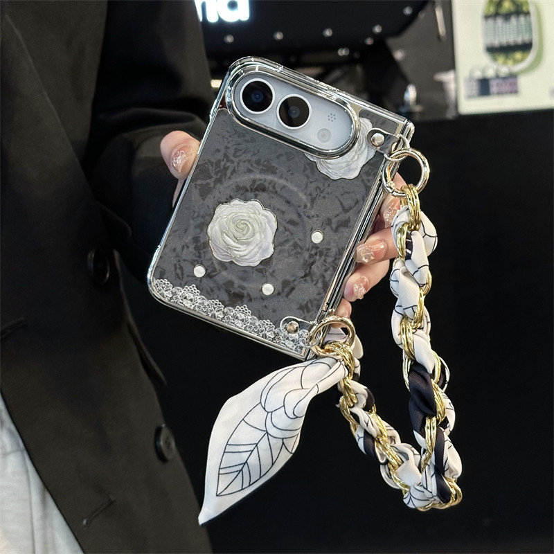 悦皇烫金茶花磁吸适用于iPhone Duo折叠屏手机壳电镀全包中轴前框苹果Duo烫金油画复古保护套斜挎绳手提丝巾
