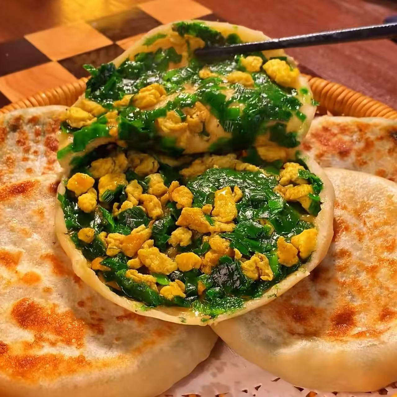 【冷链发货】速冻韭菜盒子鸡蛋粉丝馅饼可蒸煎皮薄馅大加热即食,粮油调味/速食/干货/烘焙,馅饼/烧饼/锅盔,淘宝优惠券,粉丝福利购,淘宝优惠卷