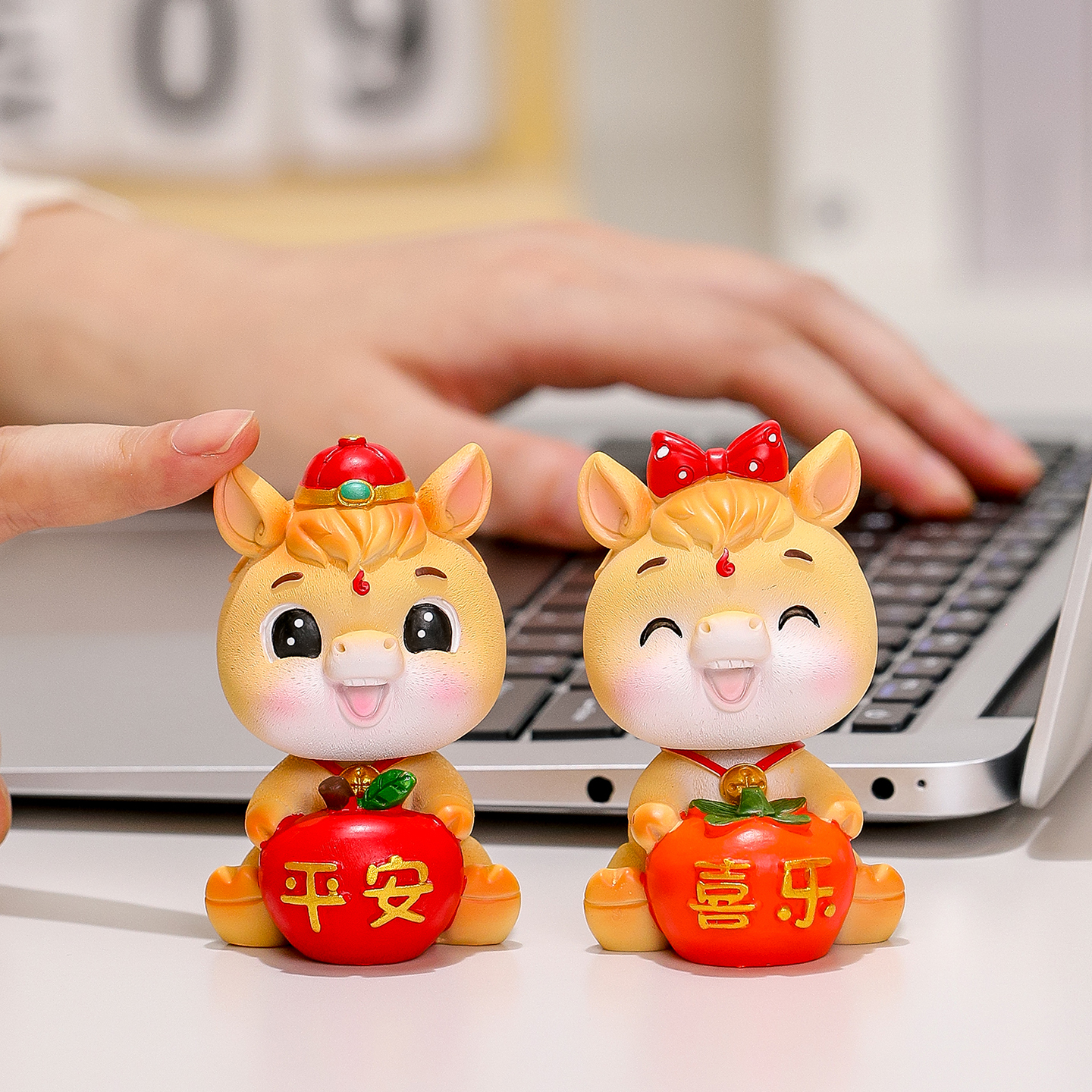 新款生肖马吉祥物桌面可爱小摆件