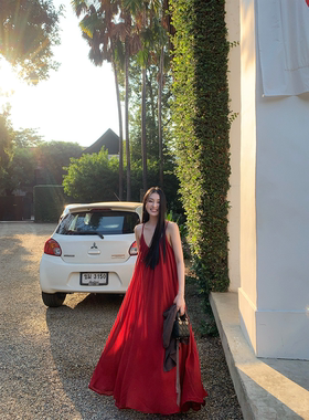 黄亮Elovey 领证结婚长款红色连衣裙气质氛围感搭配遮肉披肩