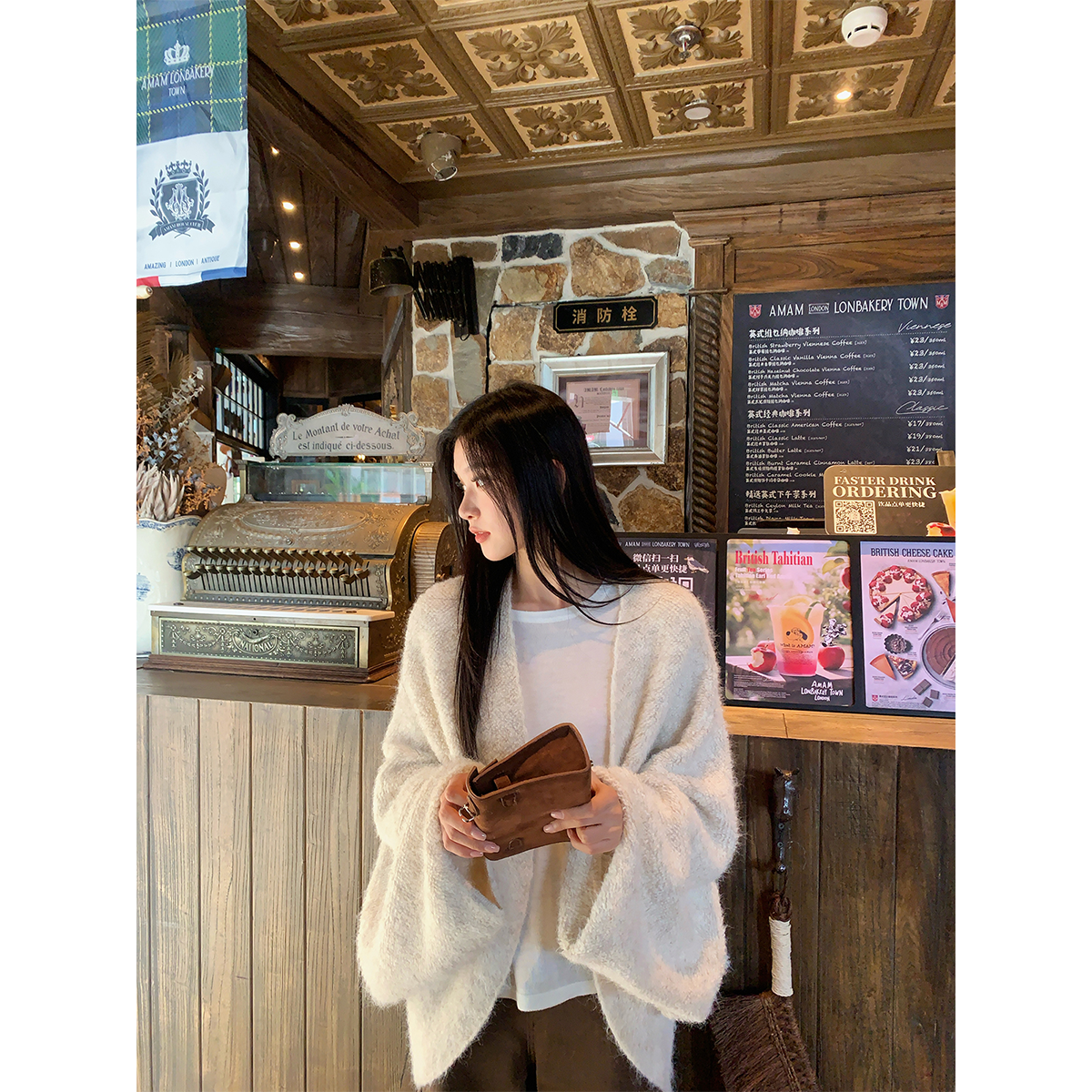 黄亮Elovey 慵懒圈圈纱-羊毛圈圈宽松蝙蝠袖无扣开衫毛衣女秋冬季