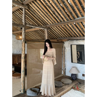 方领系带收腰蕾丝花边长袖 00pm 连衣裙 黄亮Elovey