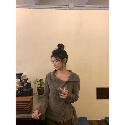 黄亮Elovey【慵懒时髦精】仿水貂翻领开衫针织毛衣女冬季通勤百搭