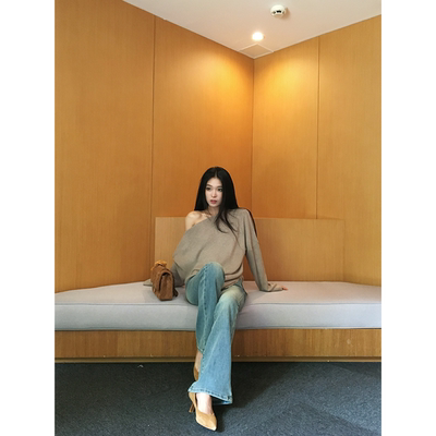 黄亮Elovey 不规则露肩斜肩自带腰带收腰针织上衣女秋季亲肤透气