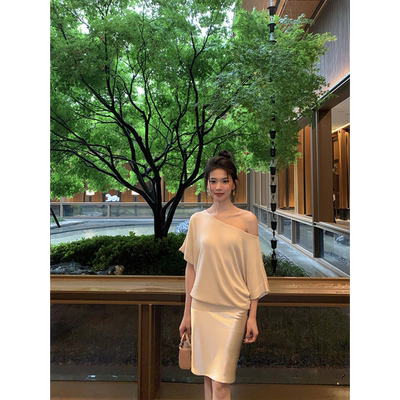 黄亮Elovey【流光溢彩】贵气感高级绸缎鱼尾裙短款半身裙A03-3