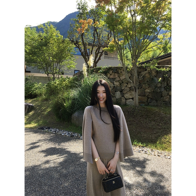 黄亮Elovey【气质姐姐感】秋天BI备的漂亮针织系列披肩式斗篷上衣