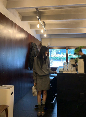 黄亮Elovey【蓬松灰色系】羊驼毛山羊绒针织短裙＋兔毛毛衣C01-1