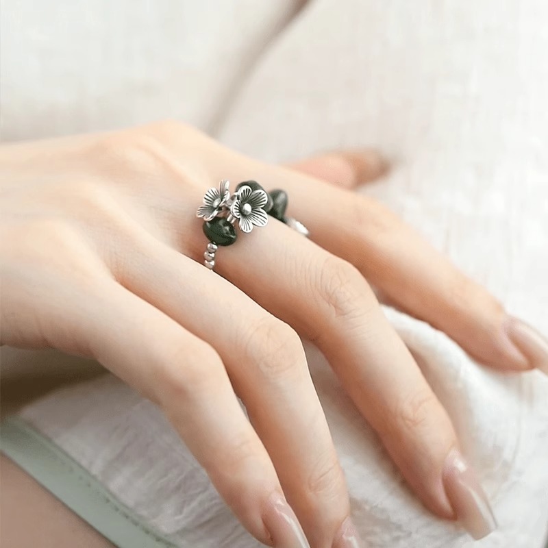 天然碧玉花朵戒指925银新款小众设计复古新中式弹力绳圆珠食指戒