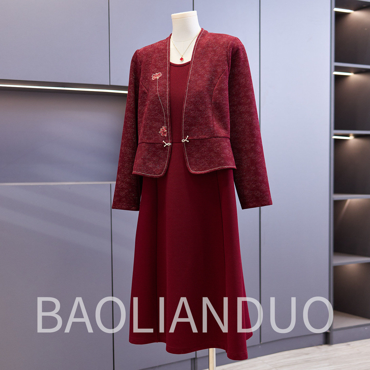 洋派妈妈春装洋装中年女装喜庆过年衣服中老年春秋婆婆婚宴礼服