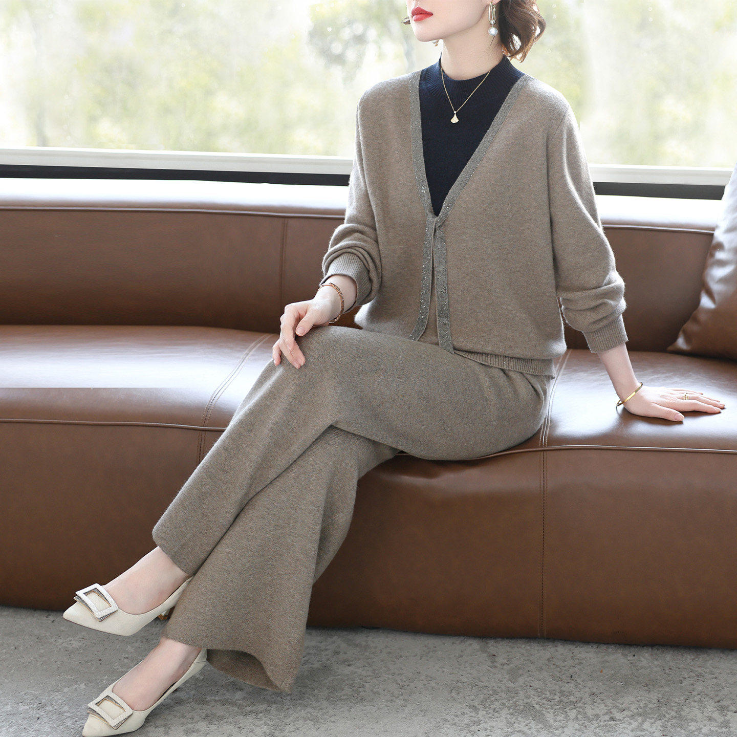 休闲时尚套装女冬季2025新款针织毛衣中年妈妈装气质羊毛衫两件套