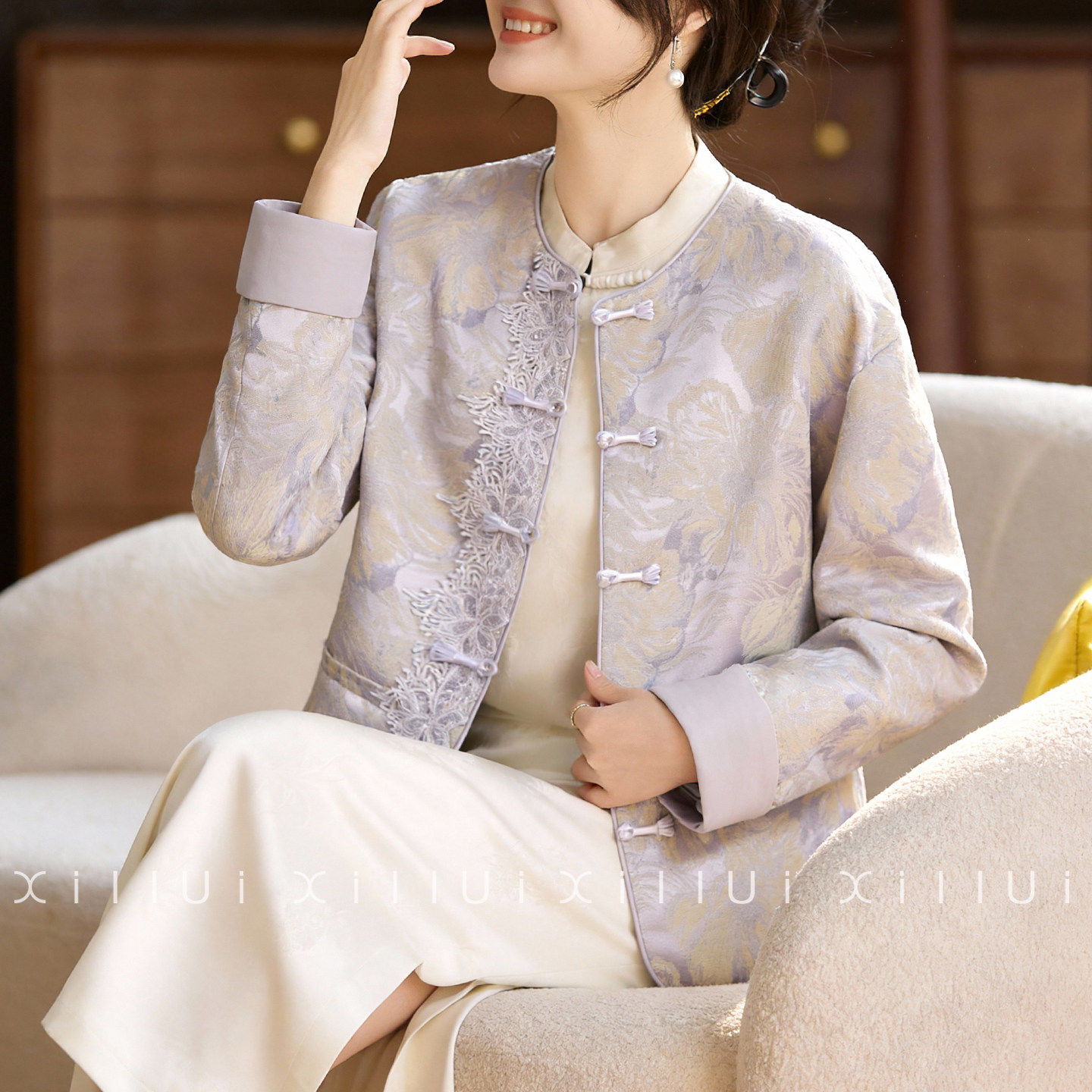 喜卉妈妈春装外套时尚新中式开衫2026新款中老年女装短款国风上衣