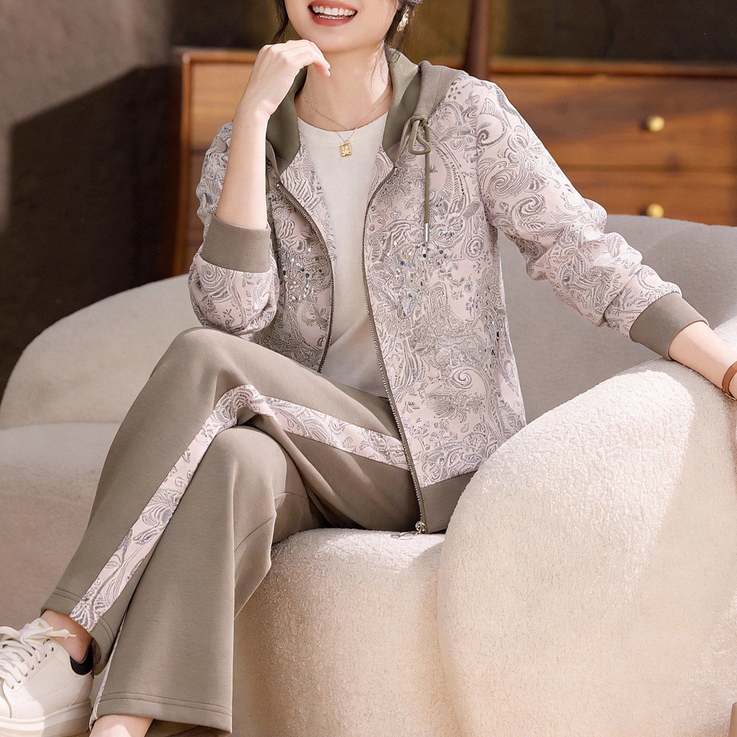 喜卉妈妈春装洋派连帽外套休闲裤套装中老年女装春秋运动服两件套