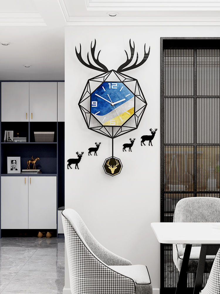 Nordic deer head watch wall clock Living room household fashion light luxury clock hanging wall Simple personality creative decoration hanging watch