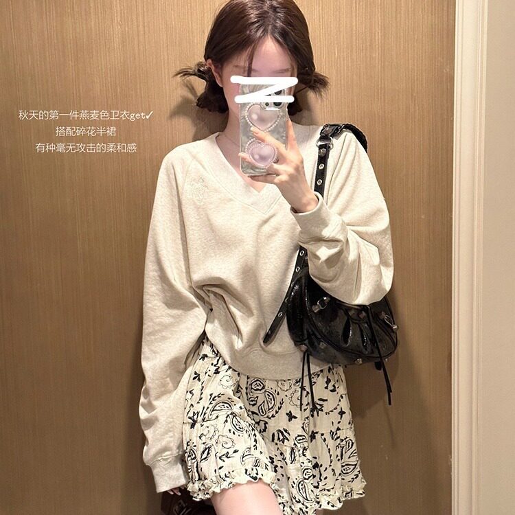 春秋老钱风美式复古V领卫衣女2024新款网红小个子宽松半身裙套装