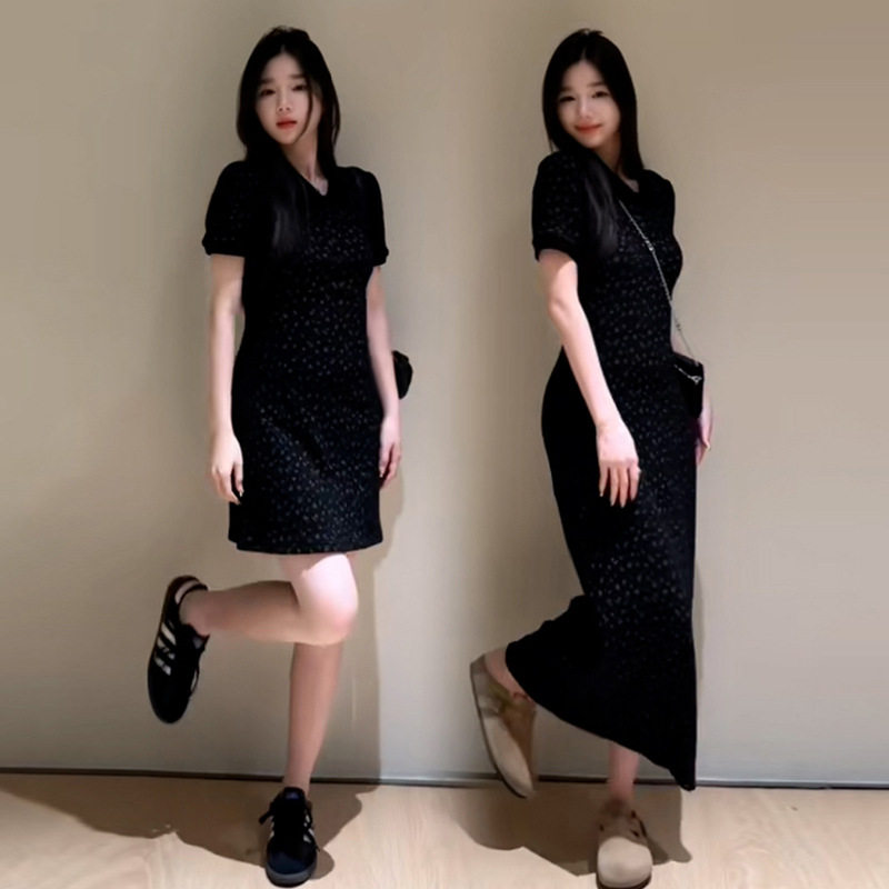高级感黑色碎花polo连衣裙子女装2024新款夏季梨形身材短裙小个子