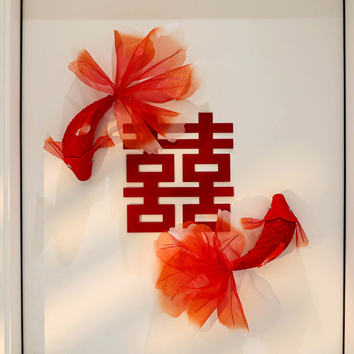 婚房门上装饰结婚锦鲤氛围