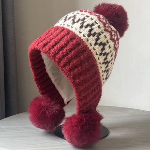 加绒红色毛线帽女冬加厚保暖护耳帽子费尔岛风防寒可爱毛球针织帽