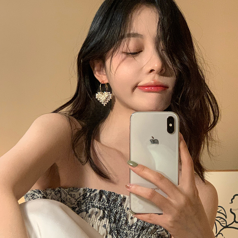 ins博主小珍珠爱心耳环2023年新款潮女高级感轻奢冷淡风耳饰耳坠