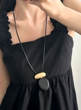 复古民族风新中式拼接项链女简约百搭几何椭圆黑色吊坠毛衣链