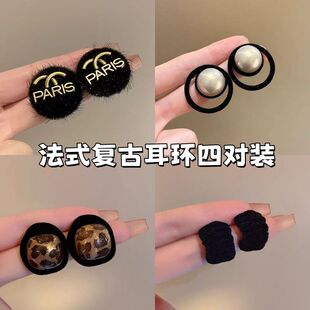 黑色丝绒夸张圆形耳环2025新款爆款秋冬耳钉轻奢高级感气质耳饰女