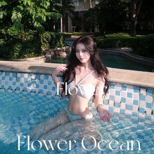 挂脖高级性感bikini分体温泉度假泳衣 新款 白月