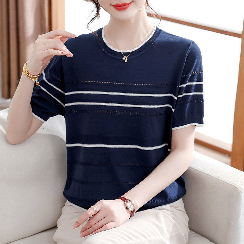 妈妈夏装新款上衣套装2026新款中老年女夏短袖条纹冰丝针织T恤衫