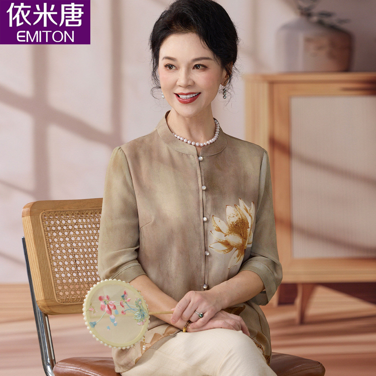 中式妈妈夏装上衣时尚中老年女装夏季雪纺衫宽松透气中年妇女小衫