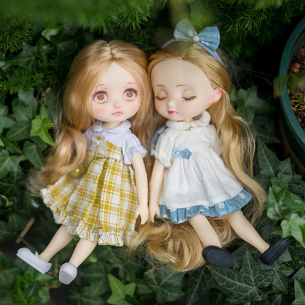 【现货】pipitom皮皮糖甜蜜小镇娃娃 蓝白黄格裙子装 关节可动