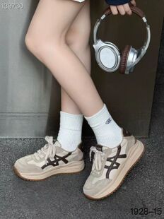 左踏右踏zuotayouta女鞋舒适真皮女士休闲鞋阿甘鞋老爹鞋秀气显瘦