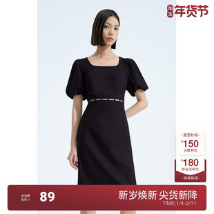 ochirly欧时力 醋涤仿麻显瘦连衣裙夏装镂空法式小黑裙