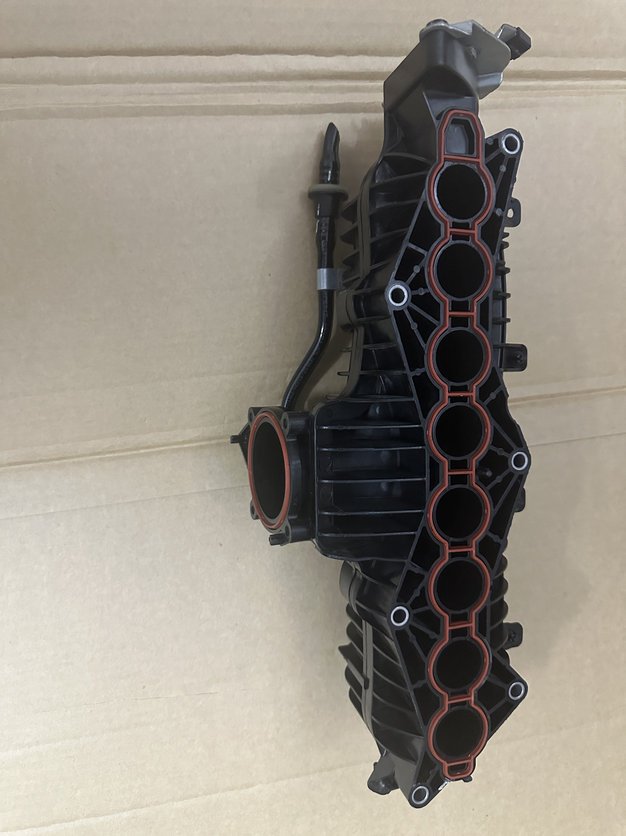 适用沃尔沃XC90S90V90S80XC60发动机机进气歧管进气总管废气阀2.0