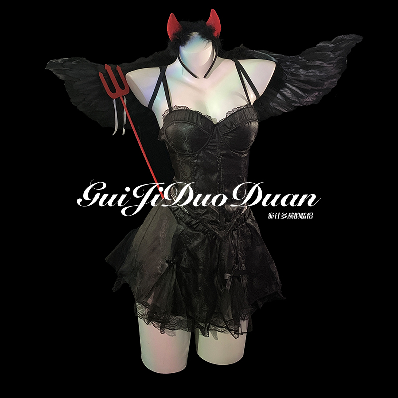 诡计多端的情侣「暗黑魔女」服装