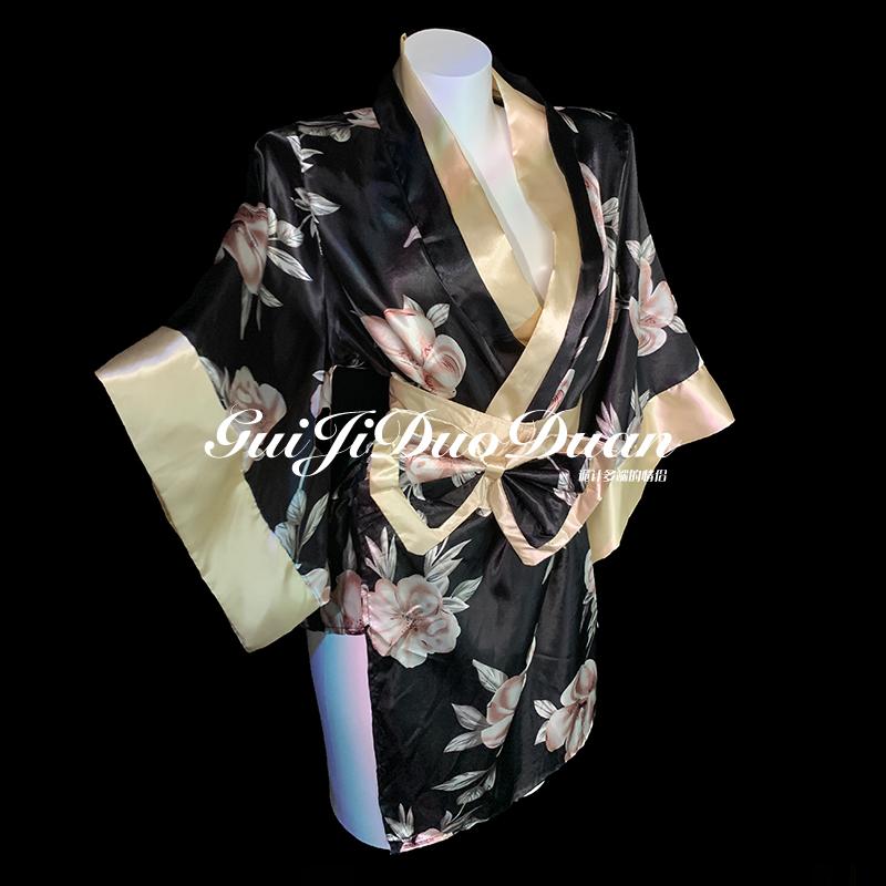 诡计多端的情侣「白玉兰」制服装