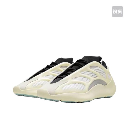 adidas  Yeezy Boost Runner 700 V3 异形 FW4980 021仓